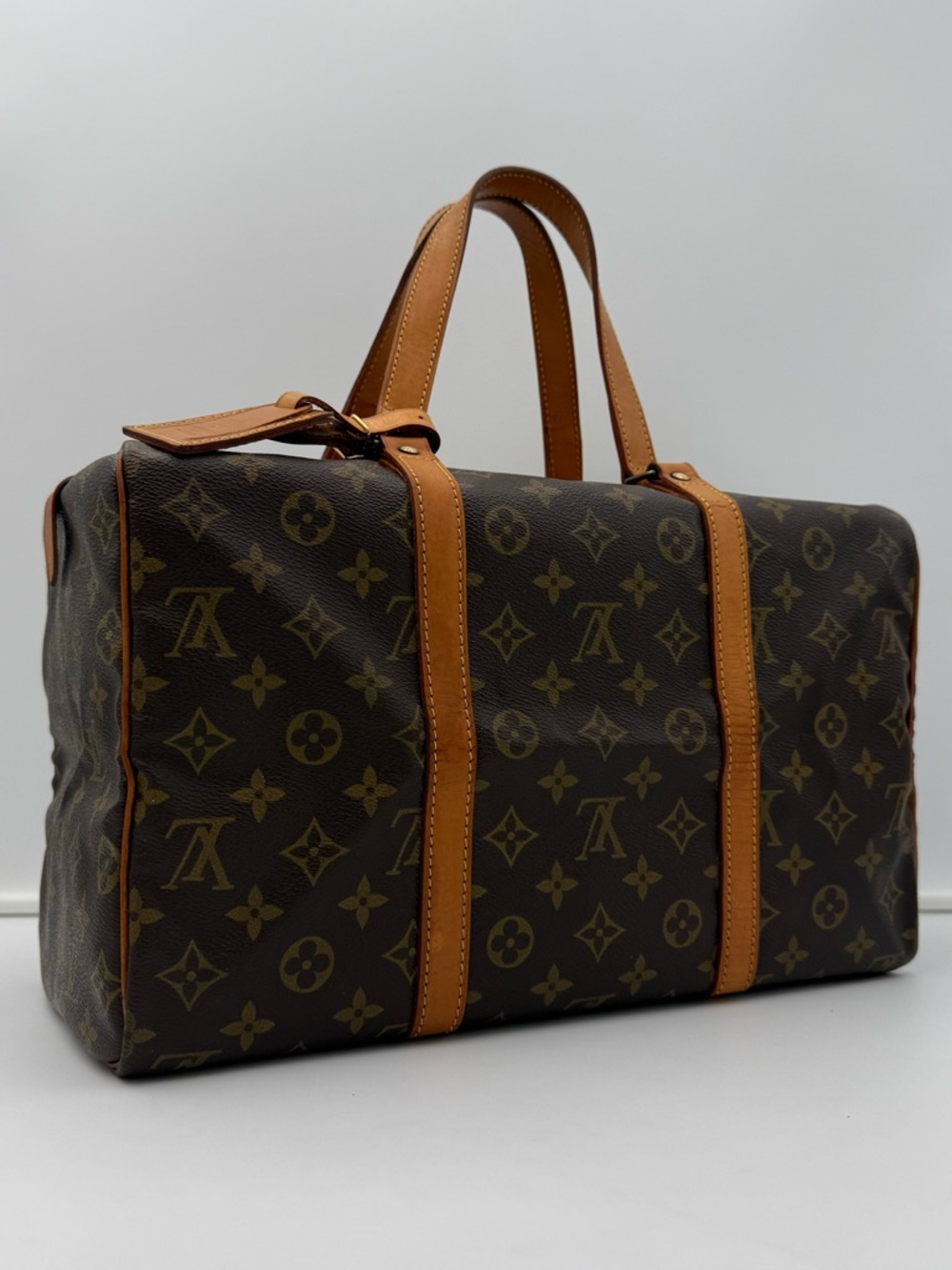 LOUIS VUITTON 1854 PARIS • SAC SOUPLE 35 Bag in Monogram • Made in FRANCE - Picture 3 of 15